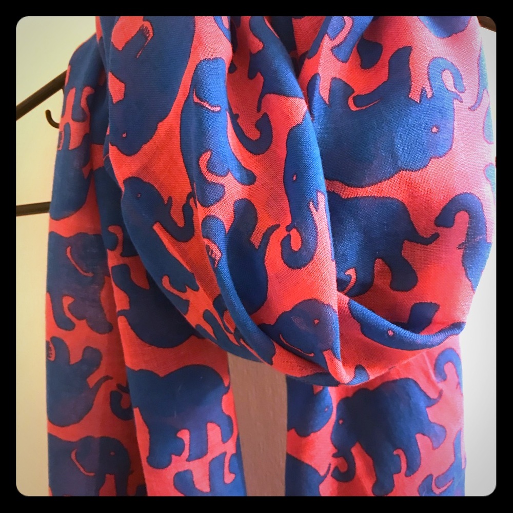 Lilly Pulitzer Elephant Murphy scarf OS
